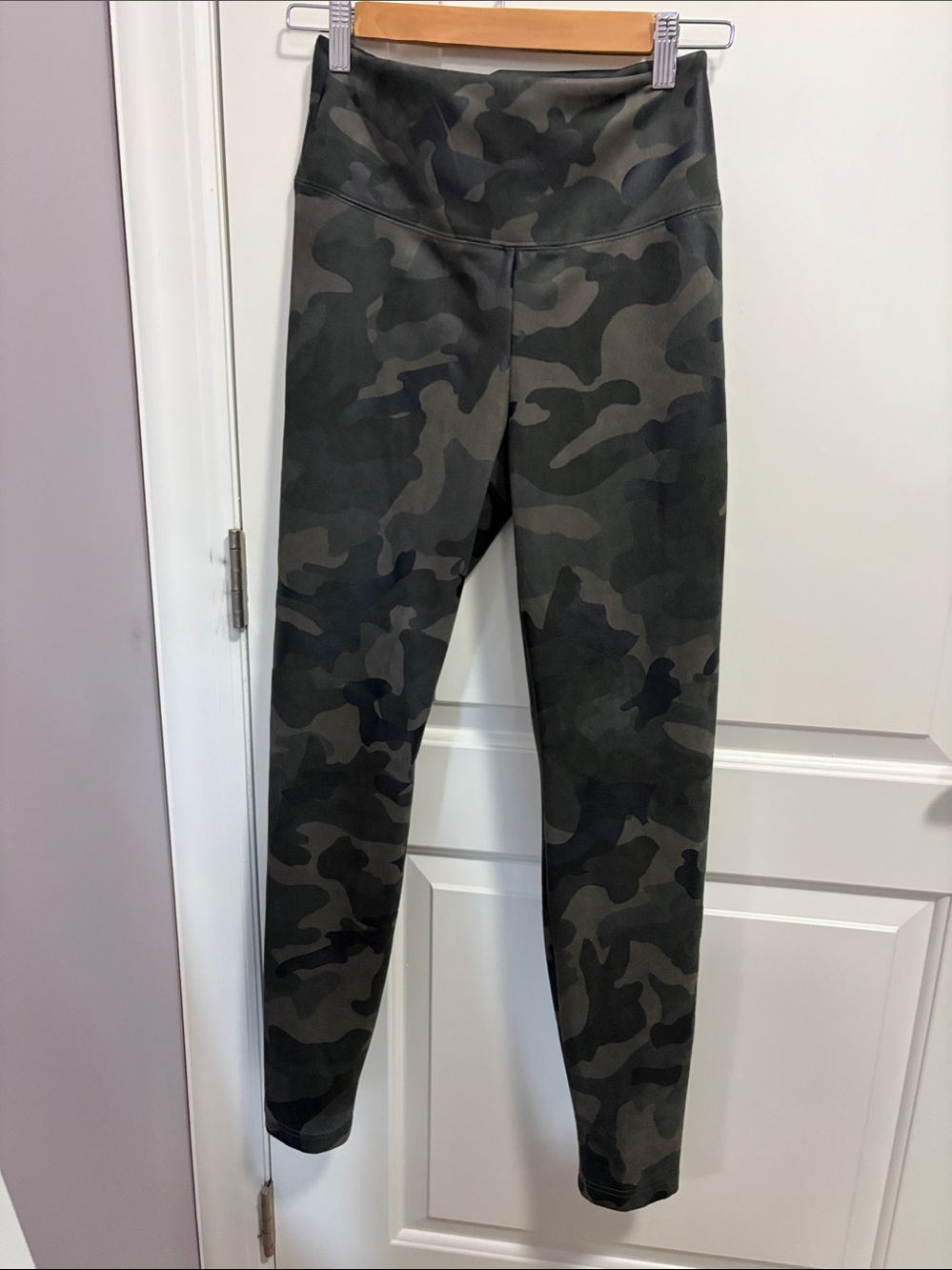 White House Black Market Olive Green & Black Camo High-Waisted Leggings